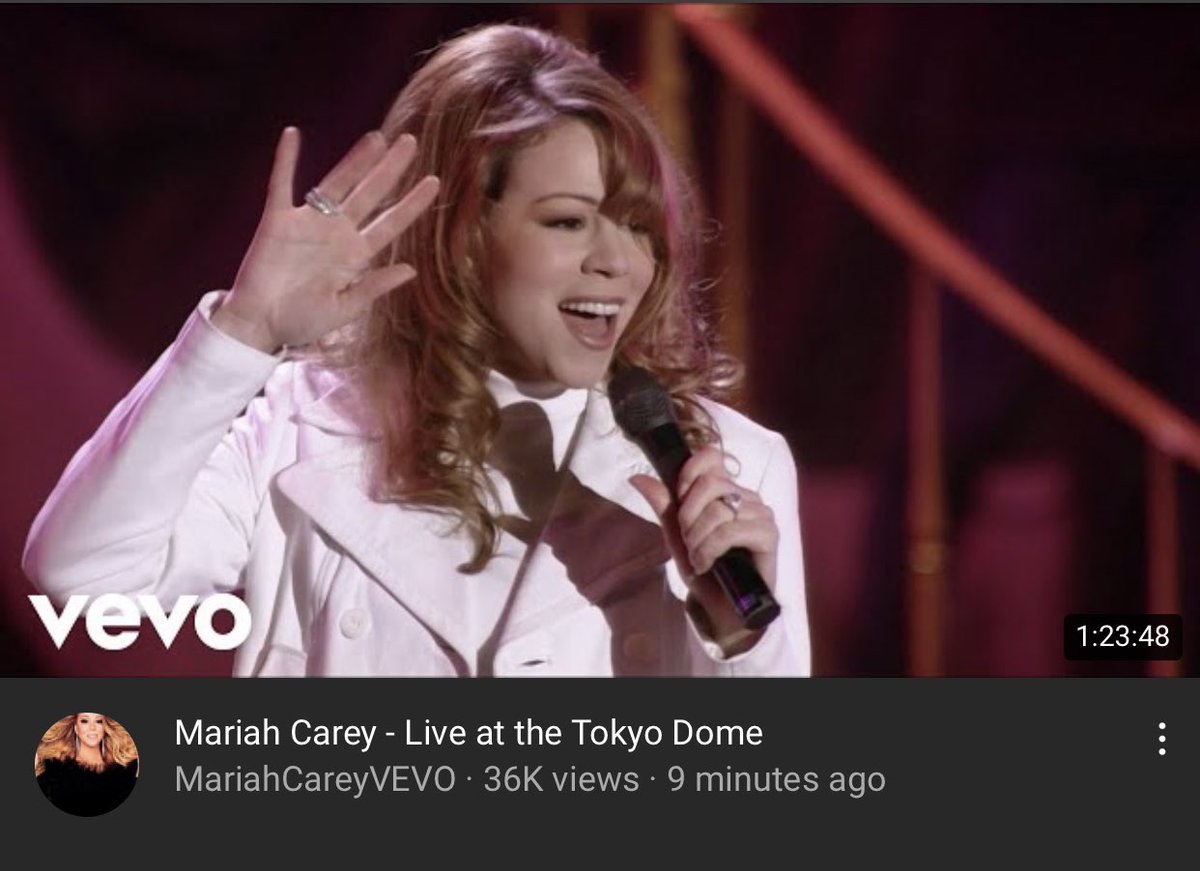 Mariah Carey watching the Tokyo Dome Concert stream on YouTube: a thread.