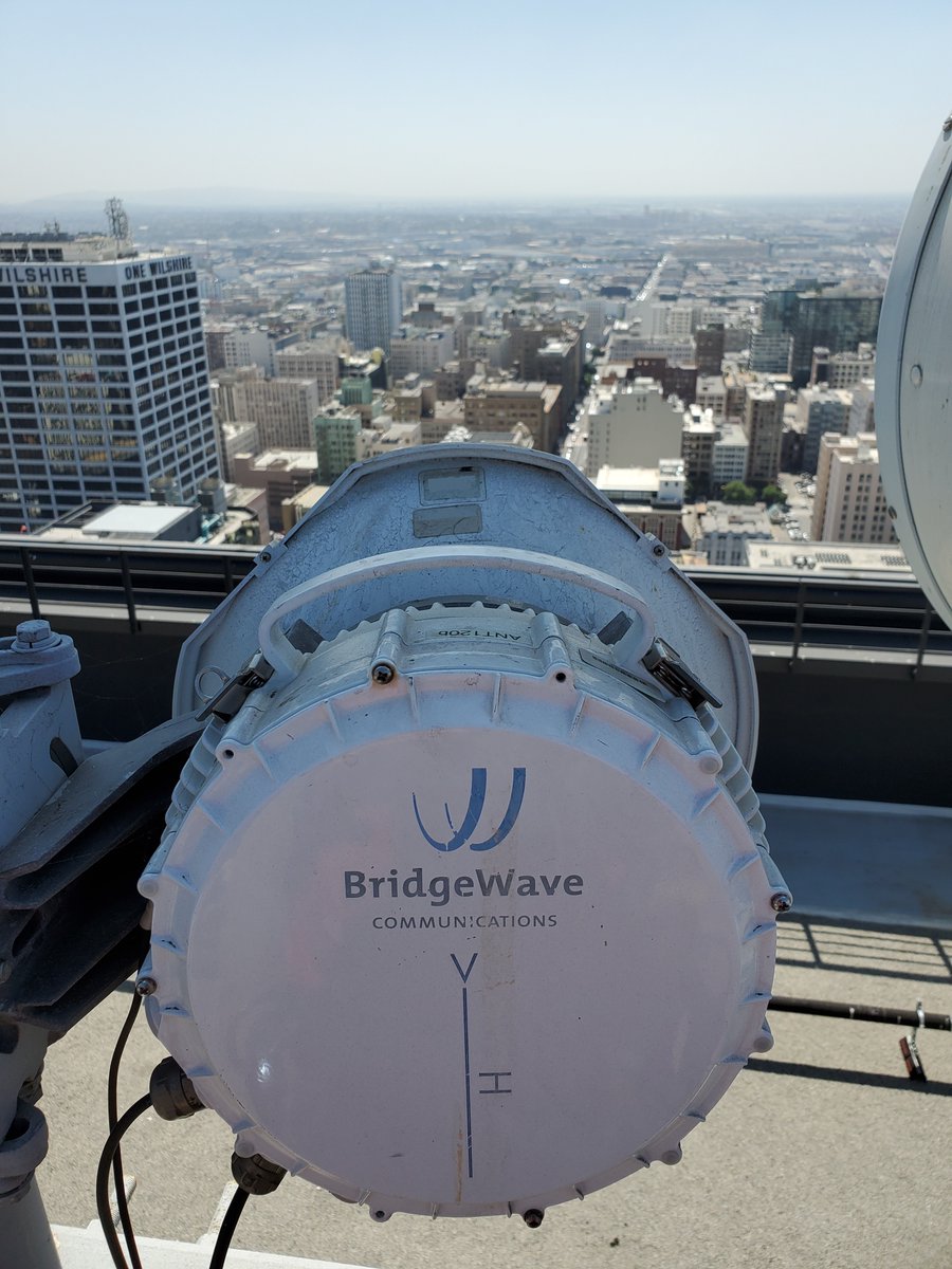 BroadbandFire's tweet photo. Fireline Broadband sending blazing fast Fixed Microwave data to happy customers. We can do a 5Mbps all the way up to a 10Gig Circuit. If you are in the market for such service don't hesitate to give us a call and get your best in class business Internet circuit set up today. https://t.co/Wk7c22KQs1