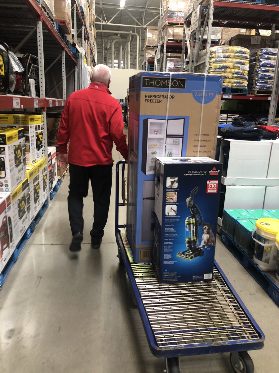 Tried to gauge how many people thought I was shopping with my grandpa during our office errand running today 😅👴🏻👩🏼 <a href="/ChiefWhiteRhino/">Chris Bauer</a>