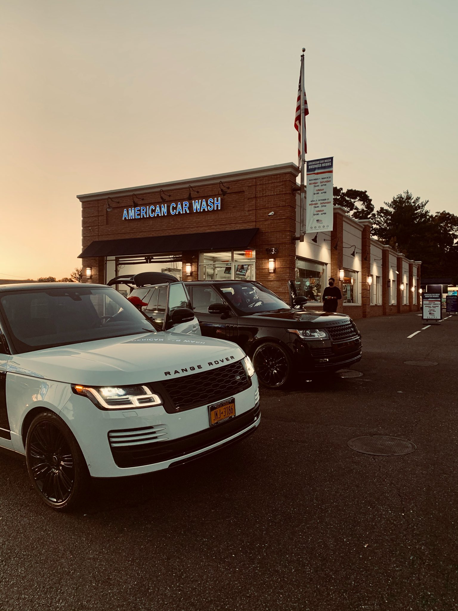 American Car Wash on Twitter "Last washes of the night. 🌙 📍1035
