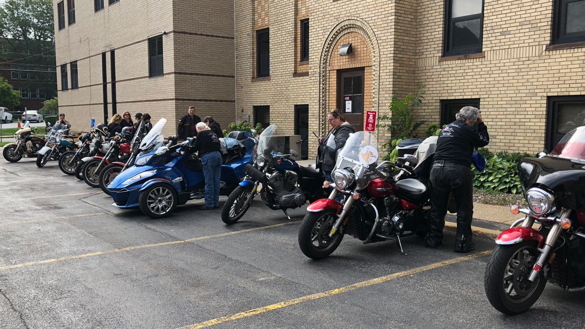 nymilkbank's tweet photo. Our #MilkRiders stand ready and waiting to deliver our #LiquidGold to those in need!
We are so lucky to have our own angels on wheels to ensure the safe delivery of #Donormilk from pillar to post.
Need donor milk? #NYMB is here: https://t.co/ccKUpfZTua https://t.co/7JvuM58wz1