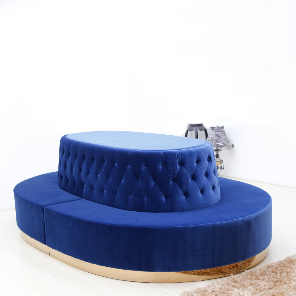 uptopfurnishing's tweet image. Our commercial sofa meets the highest quality standards. It is made of fine materials under strict control. #classicleathersofa #commercialsofa