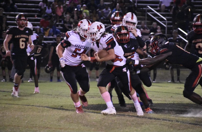 CDHSSpartanFB's tweet photo. Flashback Friday to last Fall when we took the 2AA East Champs down to the wire in a 10-0 lost. What a night! Everyone likes “W’s”, but in that lost we found our fight and went on to finish the season 3-2! #CultureisContagious #FailureBreedsSuccess https://t.co/JKfR8CJSnX