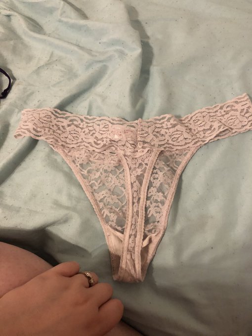 Who tryna buy some panties 👀👀👀 DM me and be payment ready https://t.co/63yX1n5F97<a href="/tag/newprofilepic"class="tags"><span>#newprofilepic</span></a>