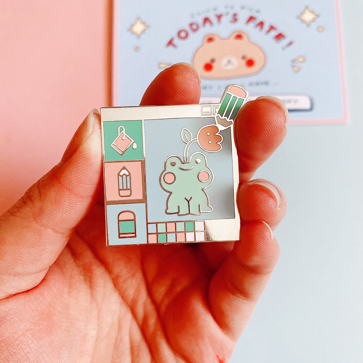 jisoupy's tweet photo. launched a pin club this month n i'm so excited!!! sign up anytime in october for this lil buddy 🌷 https://t.co/cV1e349j8Q https://t.co/gzlxdGdHxh