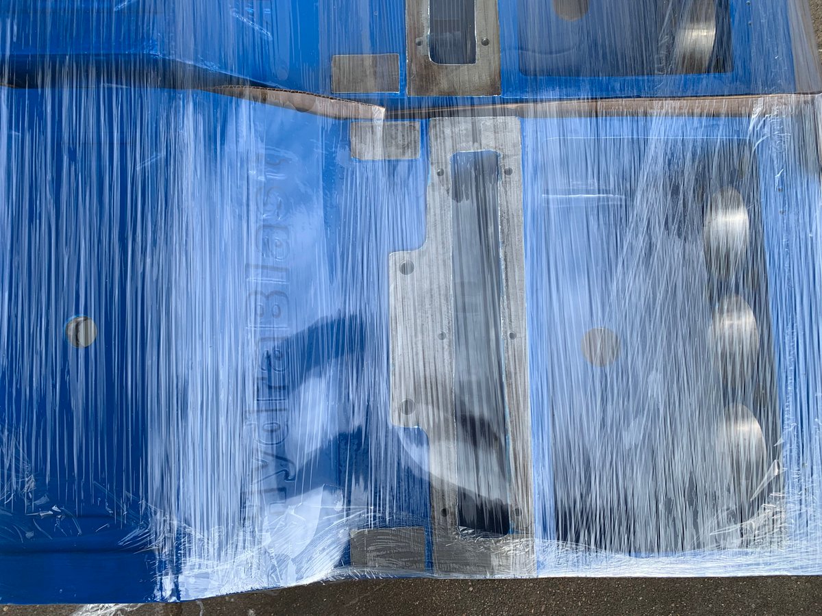 HydraBlastInc's tweet photo. Crankcases are in!! These are already committed and shipping out as soon as their fully built. We still get excited to have our name on these pumps every time we ship them. π
β’
#waterblasting #surfaceprep #triplexpump #manufacturing https://t.co/GF4jY2gAqU