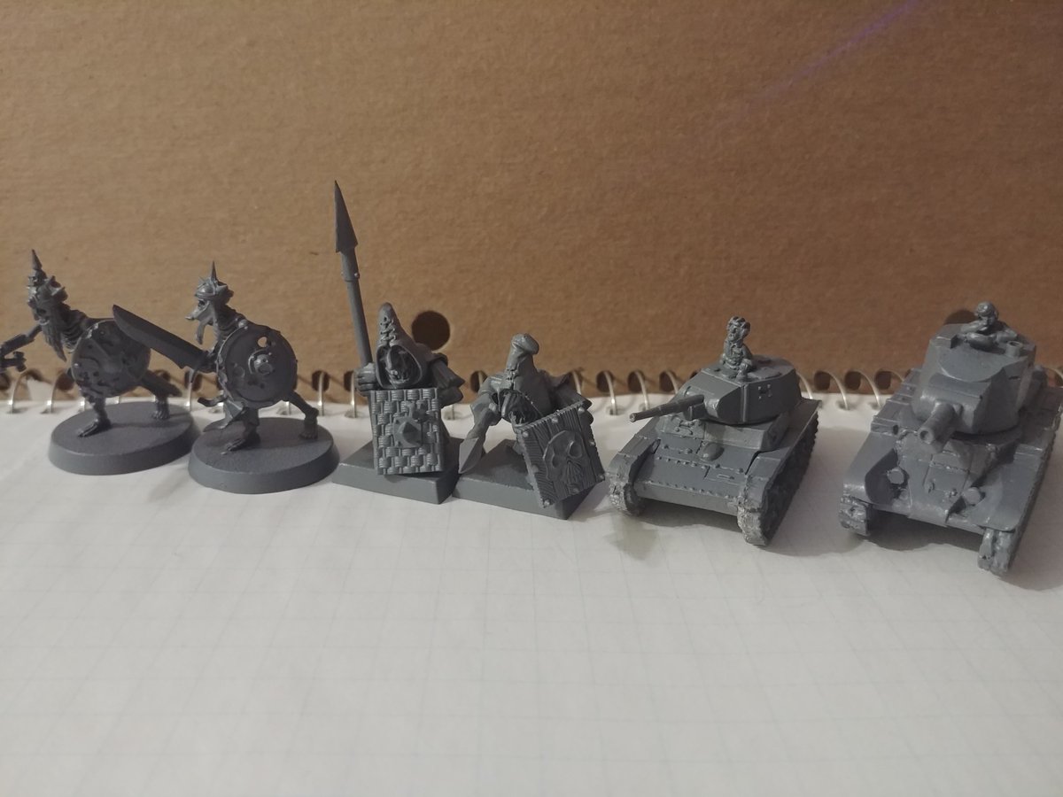 HamOntGeek's tweet photo. Prepping a mix of minis while the weather was good the other day. What current project, big or small, are you guys working on?
- Khan https://t.co/FJ3QxFqQNL