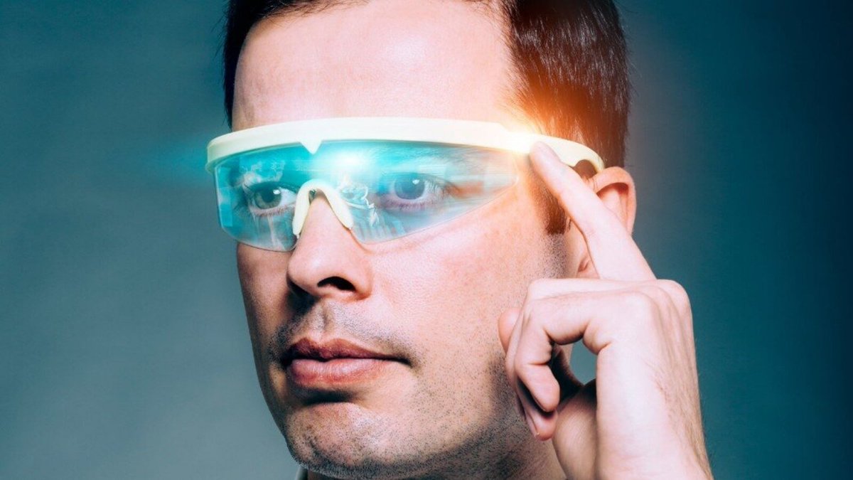 LifeatArm's tweet photo. Holograms are the next chapter of Augmented Reality. Find out how Arm is helping to develop holographic displays with our partner @vividqltd: https://t.co/yB68URrWzq 
#AR #LifeatArm https://t.co/Z1UyST0mB5