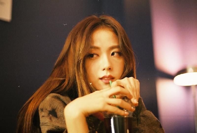 jisoooo_lov's tweet photo. チング探し🌹

・JISOO❥

・00line（20）

・関東

気になりさんお迎えです///

#BLACKPINK
#BLINKさんと繋がりたい 
#BLACKPINK好きな人と繋がりたい
#BLINKと繋がりたい 
#BLACKPINK好きな人と猛烈に絡みたいのでこれを見た人はRTしてください https://t.co/XAlSzWAkWL