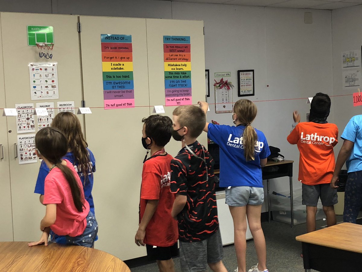Mrs_Amy_Lawson's tweet photo. Amazing connections made with decimals on a “clothesline” number line! Thanks @MandyWendt for the awesome summer PD that made a huge impact on my students! #jrerocks #mathrocks https://t.co/YocvugfTRf