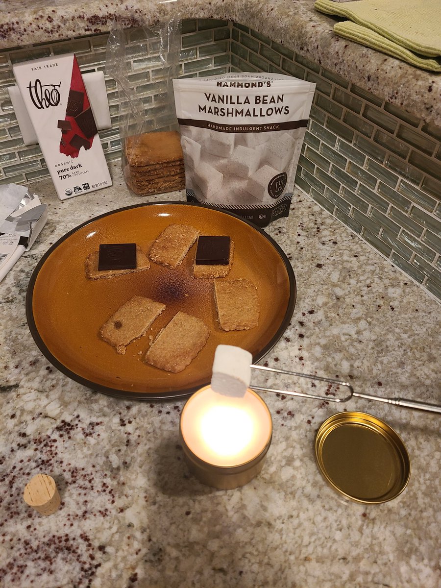 LeadHerShipMntr's tweet image. S&apos;mores and Antiracism... that&apos;s how we do Friday nights sometimes. Thank you for creating a bridge for us to discuss things that matter, to prepare him for this world, and allow him an opportunity to decide who He is in this 🌎. #Stamped
@DrIbram @JasonReynolds83