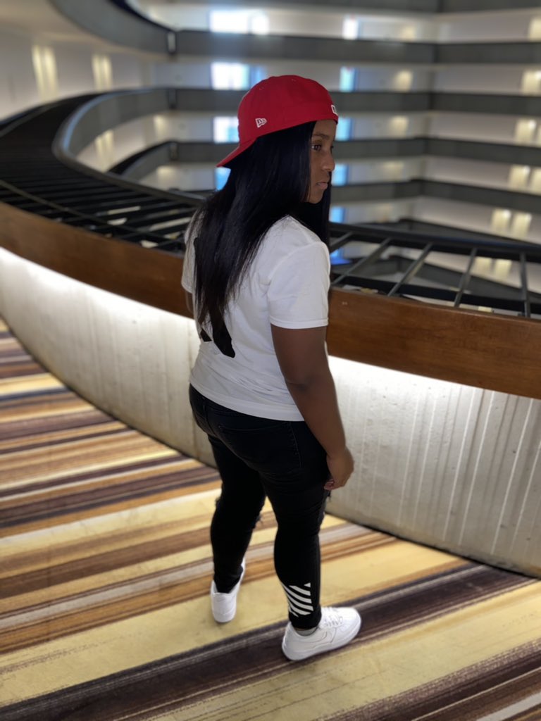 minahwinah's tweet photo. ITS MY MF BIRTHDAY 🕺🏽🆙 #1002 https://t.co/L3bio3xz5h