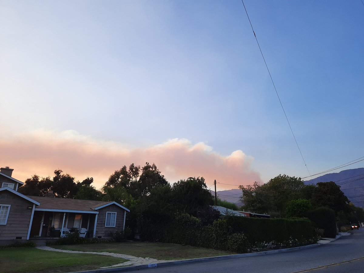 空気が綺麗になったと思ってたらやっぱりまだまだまだ鎮火してないのかな？
#BobcatFire