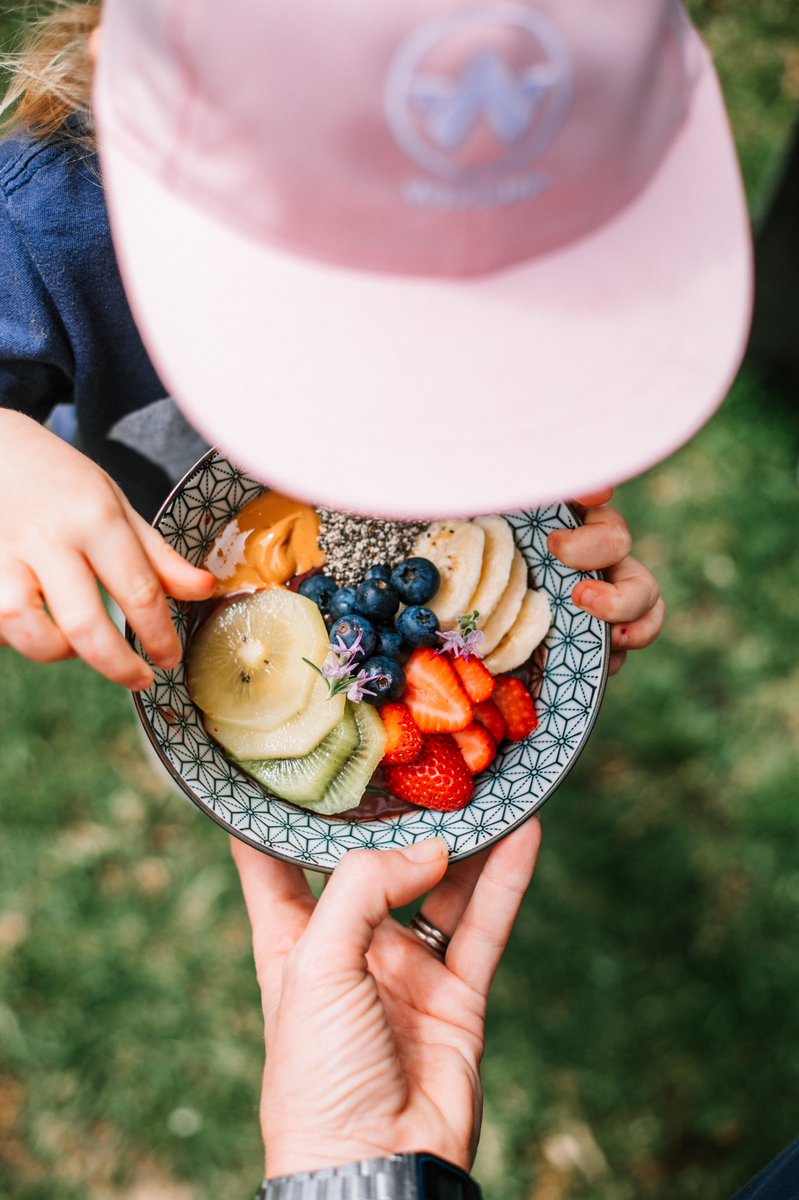 witsupcom's tweet photo. Witsup Kona Cooking Show!

Do you like Pina Coladas + getting caught making poke + açai bowls?

Join #SupportiveDude Chef Bretty + special guests next week to get the taste of being in Kona

Live on FB
US - Fri 9th 5pm PDT/8pm EDT
AUS - Sat 10th 11am AEDT

Stay tuned for more ... https://t.co/8HaCpRzZht