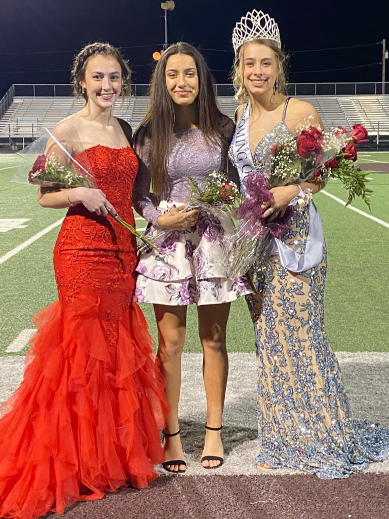 sissiesbball's tweet photo. Could they be any more beautiful?!? Congrats to these precious souls and their nomination on Homecoming Court! Lo won!! We are very proud Sissies!! Love them so stinkinโ much!! #family #skatgang #fightnight #efm #justlikeyou #onlyprettier https://t.co/RjRYORoVHC