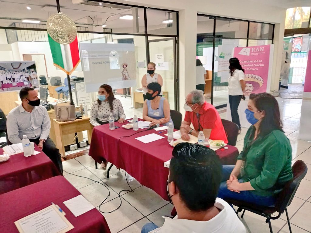 anagonmx's tweet photo. Hoy con nuestro Titular de la Unidad de Administración y Finanzas de la @SEDATU_mx Víctor Martínez visitamos las representaciones de @SEDATU_mx y @RAN_Nacional en #Colima donde tuvimos reunión con el #SectorAgrario para mejorar el servicio a la ciudadanía. #DesarrolloTerritorial https://t.co/mydilEn3qN