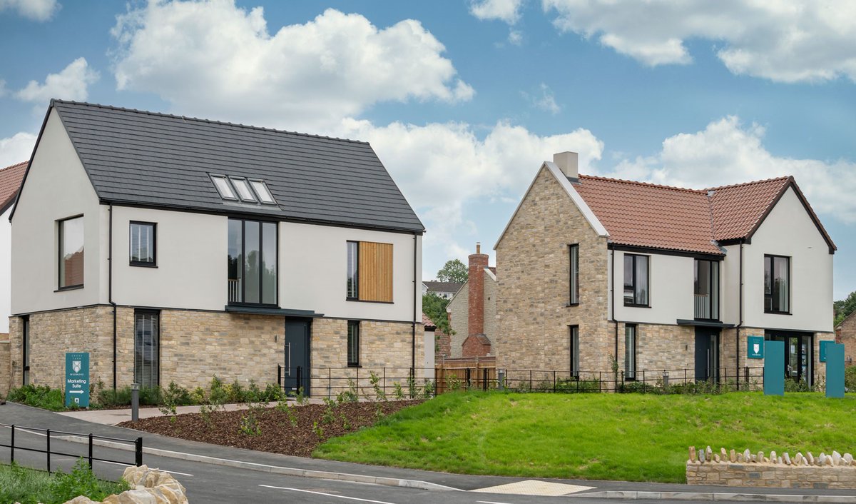AcornPG's tweet photo. House to sell? 🏡
Our #AssistedMove scheme at Cross Farm is in place to help you find a buyer for your existing property. What's more, with the Government's #StampDutyHoliday you could save up to £15,000 on your dream #SomersetHome. Learn more: https://t.co/8rfv3U3Vfv https://t.co/cRzO1ySTis