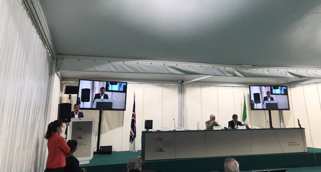 Honoured to have <a href="/AlokSharma_RDG/">Rt Hon Lord Alok Sharma</a> opening the 3rd day of our #Pontignano Conference speaking on COP, UK-IT collaboration, and clean growth, 🍃 #Pontignano2020 🇮🇹🇬🇧