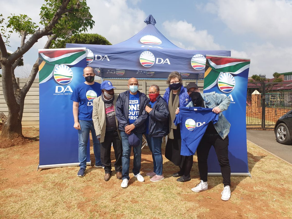 It's our Alexandra/Sandton team, outside the Little People Creche with <a href="/Our_DA/">Democratic Alliance</a> candidate Mr Khana Amod.

With <a href="/AGIDawes/">Andrew Dawes</a> and Cllr Lori Coogan. 

Weather clearing up and sun is coming out!