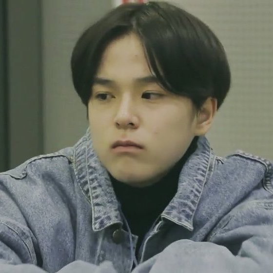 ปลอมตัวไปกินข้าวบ้านโดยองป่าวเราอ่ะ