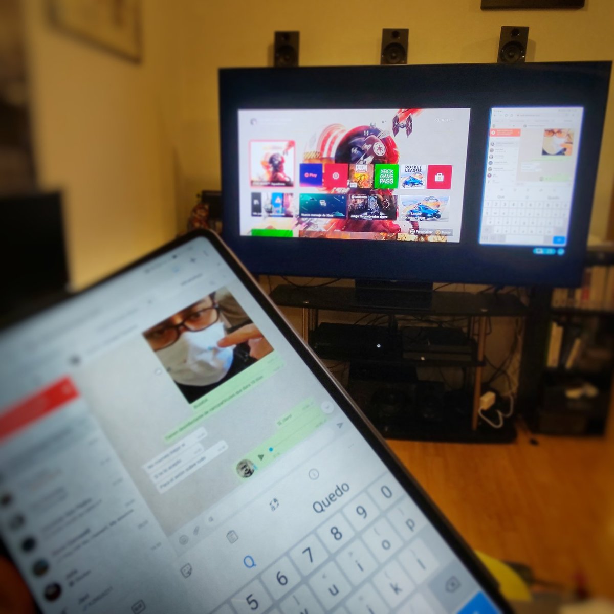 RaxN4's tweet photo. Puedo ver mi pantalla mientras veo mi pantalla; mientras veo mi pantalla!!! #SamsungQ90t @SamsungMexico https://t.co/9UY0sj9Z1L