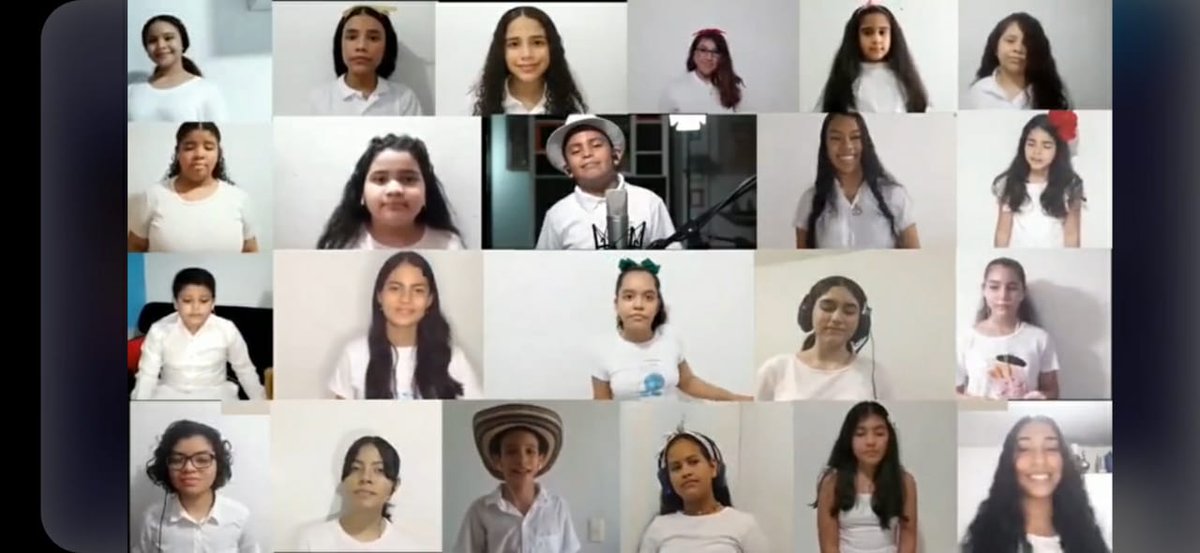 EscuelaLlanos's tweet photo. FUMUSBA presente en el concierto realizado este 30 de septiembre  "Un Canto en Sana Convivencia" donde se vivió  una noche llena de música y de talento atlanticense con el coro "Voces del Atlántico" integrados por voces del departamento. https://t.co/xGALHn0Gul @AlcaldiaBaranoa https://t.co/GQVVUeg4Zh