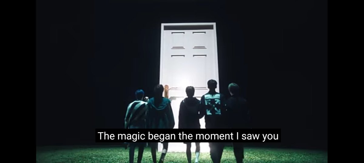The door is also evident in Gfriend and TxT's (Haven't checked BTS yet but I'm sure they have too hshsha). And as u can see in En—'s logo, it looks like the hyphen is the door. So they are indeed the way or the answer.