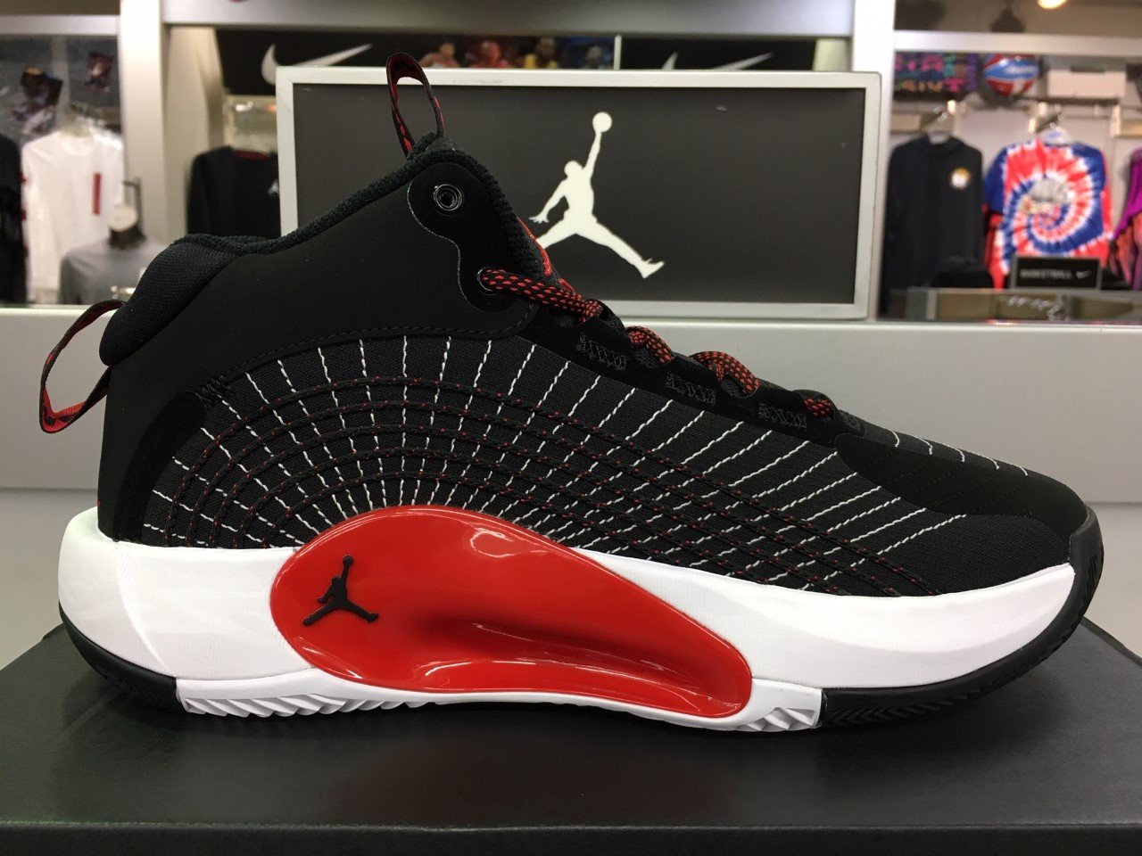 ジャンプマン　スタジャン　エアジョーダン NIKE AIR JORDAN FLIGHT CLUB/ナイキ エアジョーダンフライト