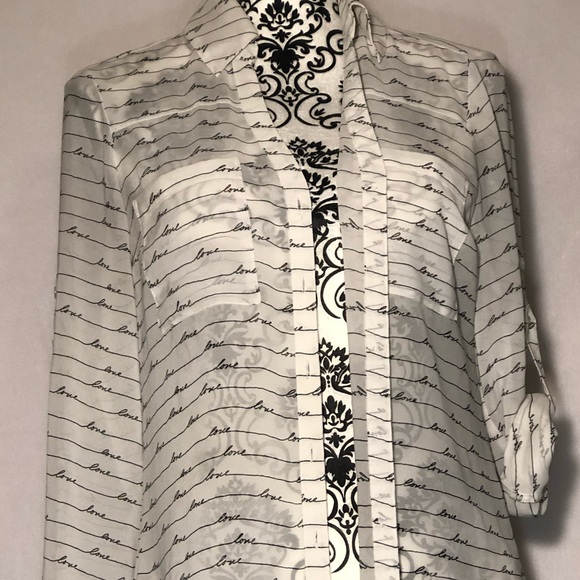 So good I had to share! Check out all the items I'm loving on <a href="/Poshmarkapp/">Poshmark</a> #poshmark #fashion #style #shopmycloset #joujou #inbloom #express: posh.mk/xWfs3J24gab
