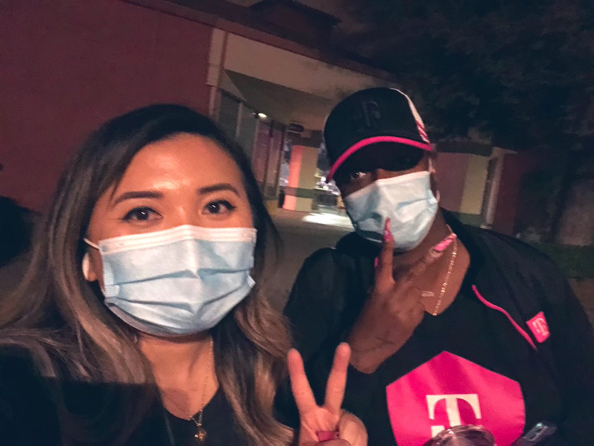 And lastly a BIG THANK YOU 🙏🏼 to @meikohill4 and her #MagentaMagic for being my right hand through all of this. Cheers to many more 💞#boomshakalaka