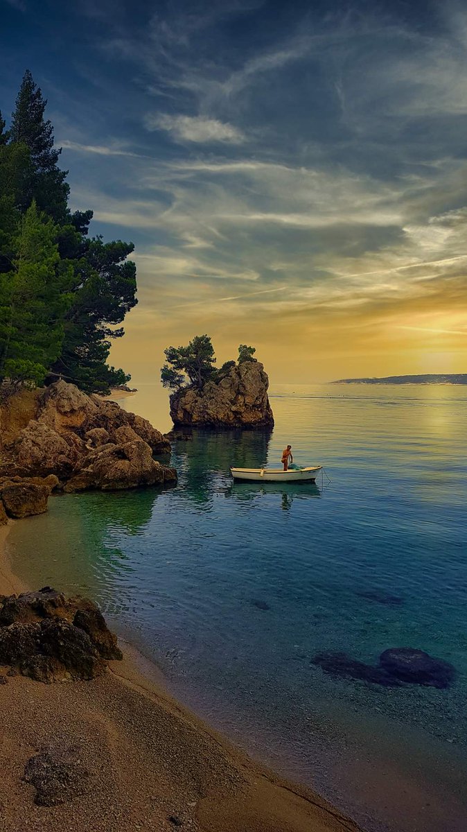 Brela_Croatia's tweet photo. The perfect photo of #BrelaSymbol π #Brela #brelative #Croatia #Kroatien
πΈ Nuno Buljubasic πΌ
Tap to see photo π https://t.co/twnIYuPgTW