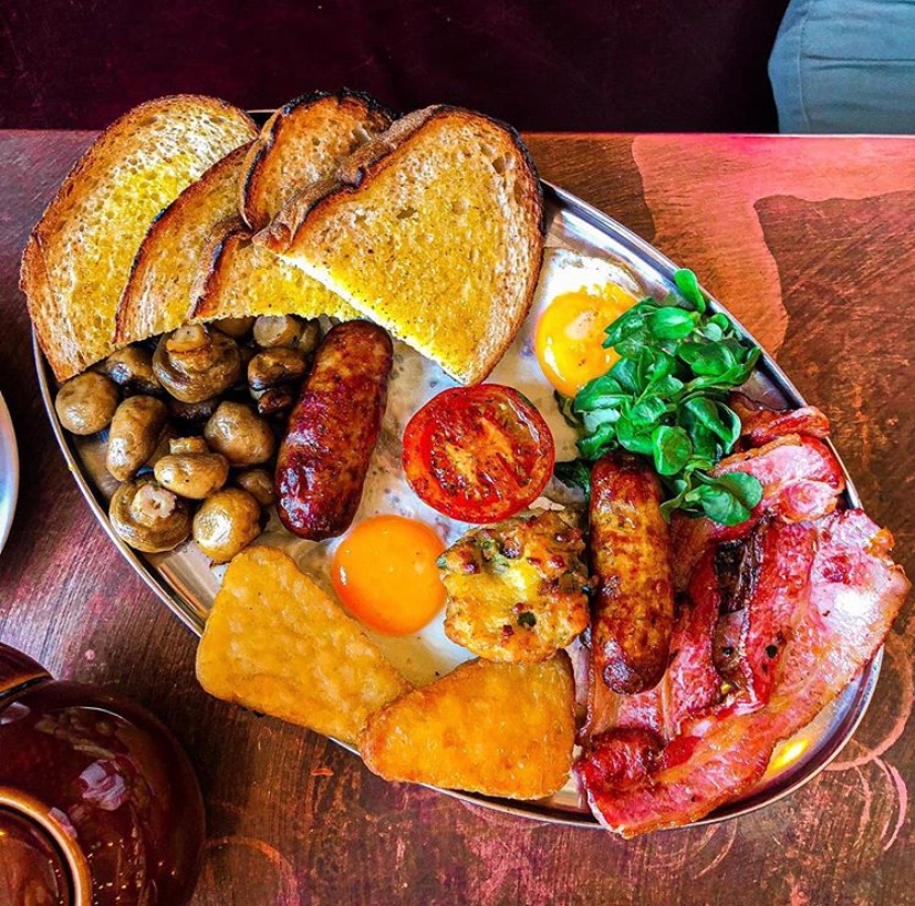 Start your day with some proper fuel 💪

#polo24hourbar #polobar #pancakes #pancakestack #breakfast #fullenglish #englishbreakfast