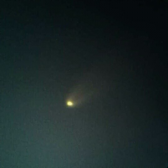 astro_cup's tweet photo. Comet neowise is a rock! sort of
#Rocktober https://t.co/AYf8nTT87J