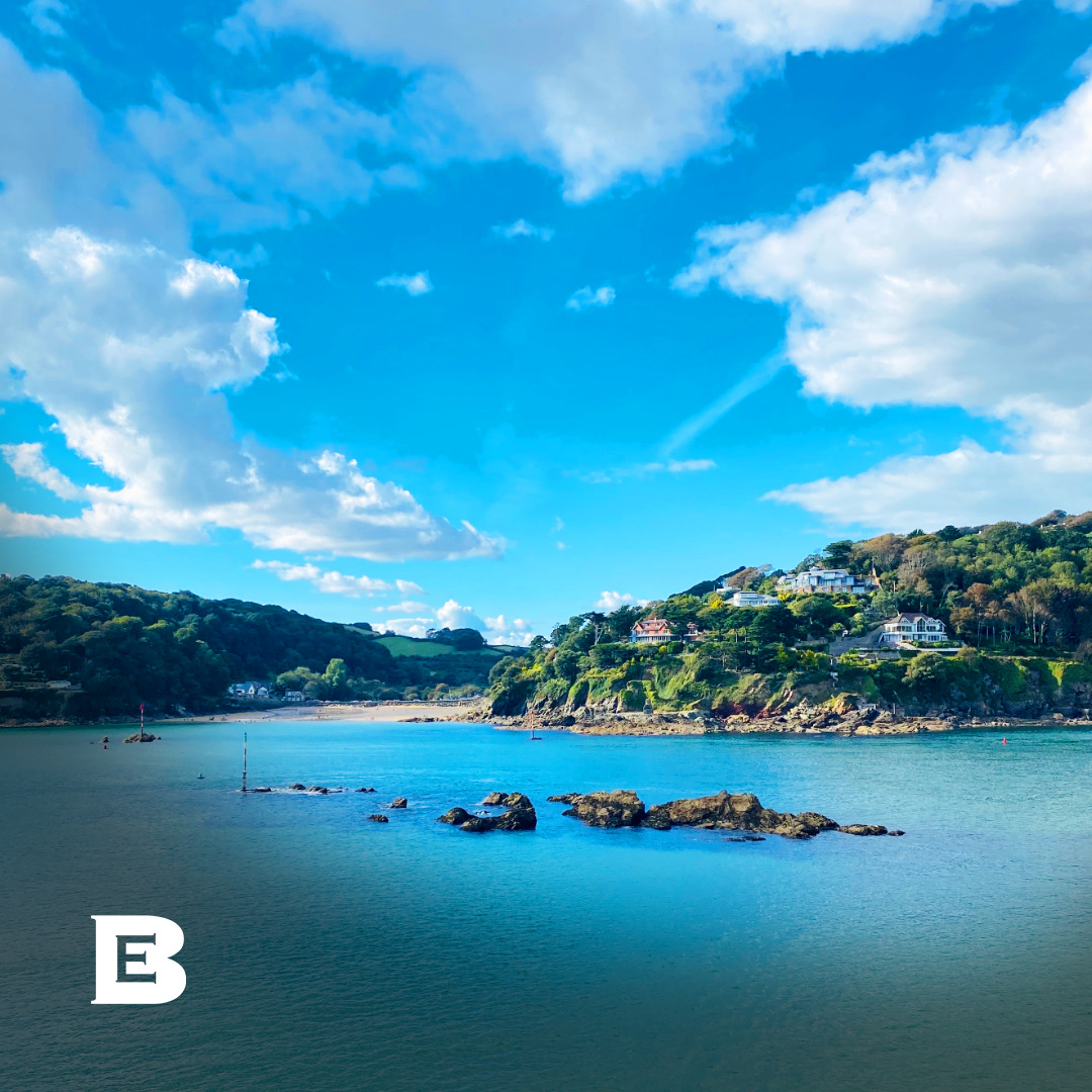 Sunny days were made for walking the <a href="/swcoastpath/">South West Coast Path Association</a>, the beautiful undulating hills reveal charming towns and places to explore, all on your doorstep from your luxury new home at Stowford Mill 🔅