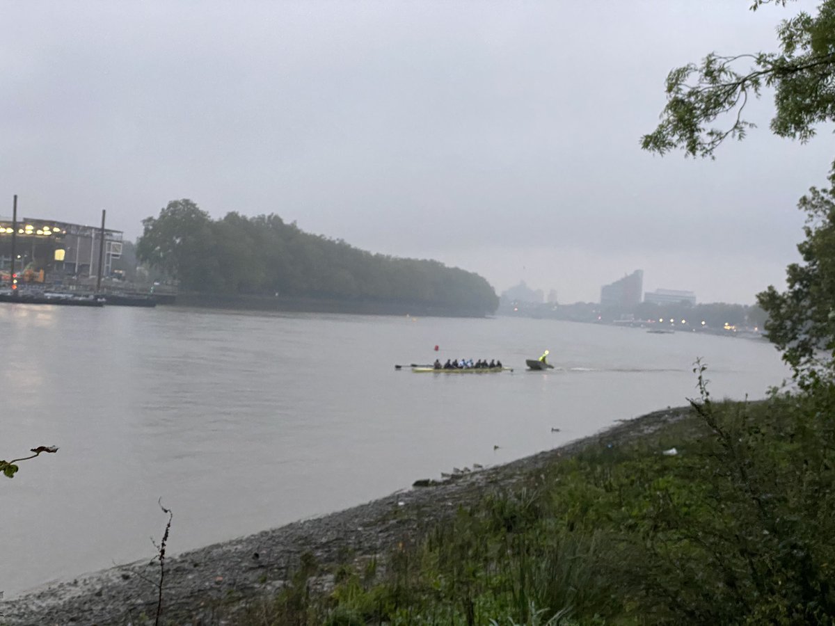 SarahJGP's tweet image. #towpathexercise in the rain #putneyreach