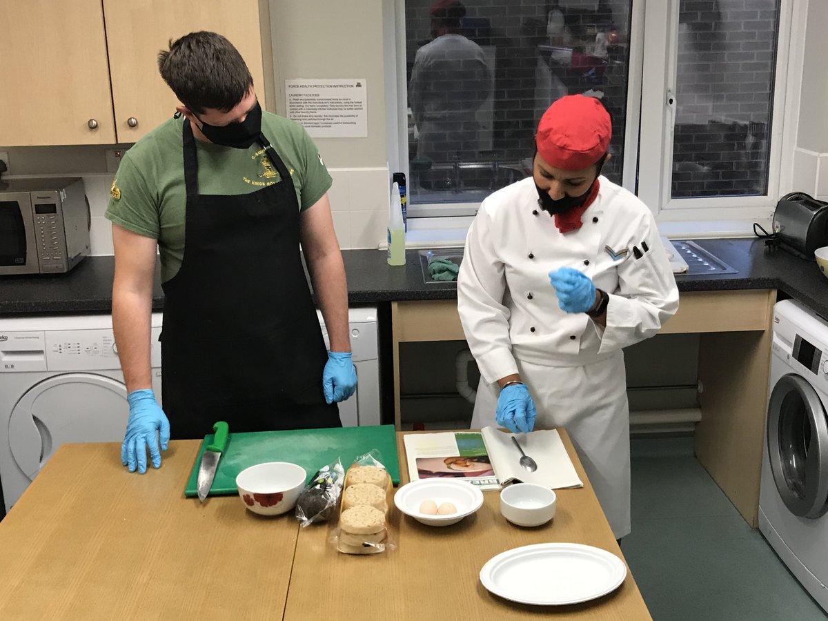Army Media Office SW (@armymediacommsw) on Twitter photo Chefs from Wilts based <a href="/TheRoyalWelsh/">The Royal Welsh</a> have been teaching Dorset based soldiers the basics of food hygiene & how to cook healthy nutritious food in their accommodation blocks using recipes from the Army's healthy soldier cookbook. See link bit.ly/3l7MsR0
#SkillsforLife Chefs from Wilts based <a href="/TheRoyalWelsh/">The Royal Welsh</a> have been teaching Dorset based soldiers the basics of food hygiene & how to cook healthy nutritious food in their accommodation blocks using recipes from the Army's healthy soldier cookbook. See link bit.ly/3l7MsR0
#SkillsforLife