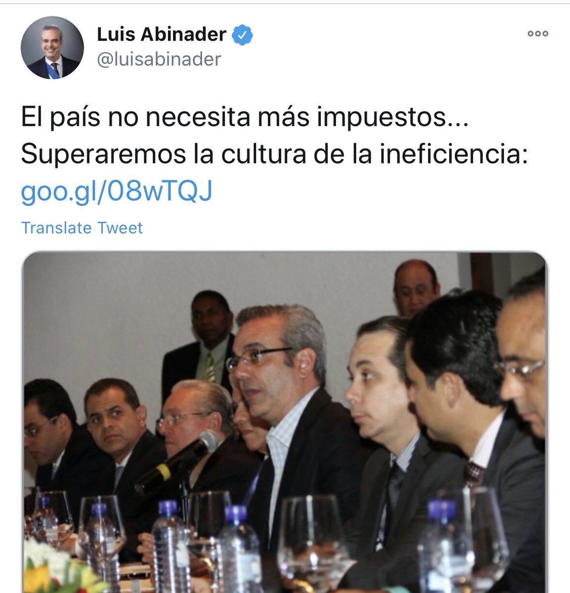 FelixPortes's tweet photo. Señor presidente @luisabinader, recuerde lo que usted dijo. Por favor, no incumpla su palabra y decepcione al país. No se convierta en la misma clase política que usted tanto criticó. Recuerde su promesa del CAMBIO! 
Para ingresos busque las alternativas que usted tanto señaló! https://t.co/4ZTtUChJm3