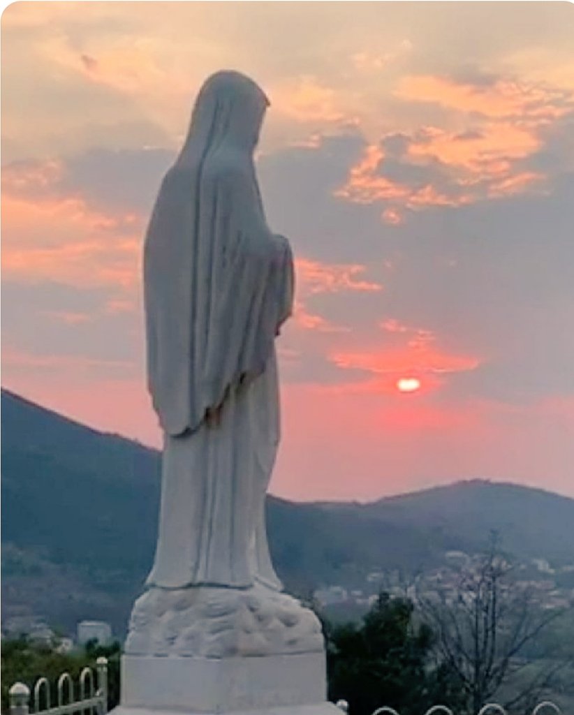 AdelineMathil19's tweet image. 👌Bon Après-midi à tous 👍💋