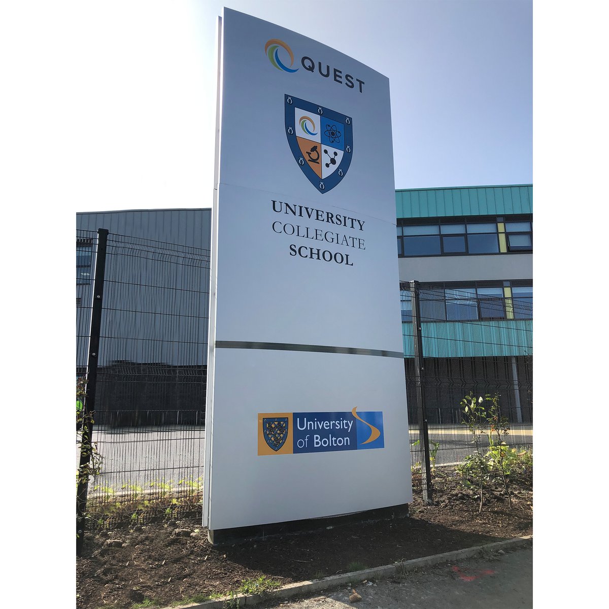 NeilSignsLtd's tweet image. Signs for Bolton Collegiate School, these are the outside totem signs, we also fitted high level signs &amp;amp; interior signs.
