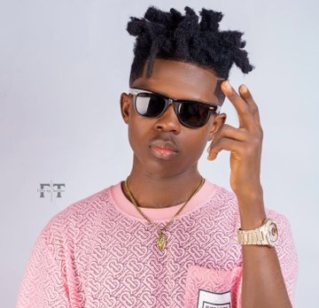 NsitUbium's tweet photo. #AkwaIbomTwitter What is happenin? Tell us your location let's meet up with gift. Its #BoyfriendDay naw https://t.co/TaJq8Vd6xl