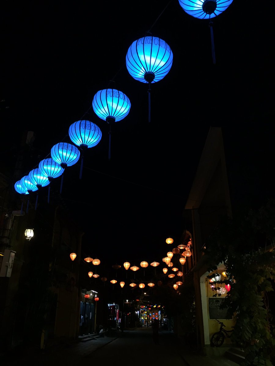 pagecloudcorn's tweet photo. #HoiAn #travel #lanterntown #ancienttown #Vietnam https://t.co/BhbImHYUaQ