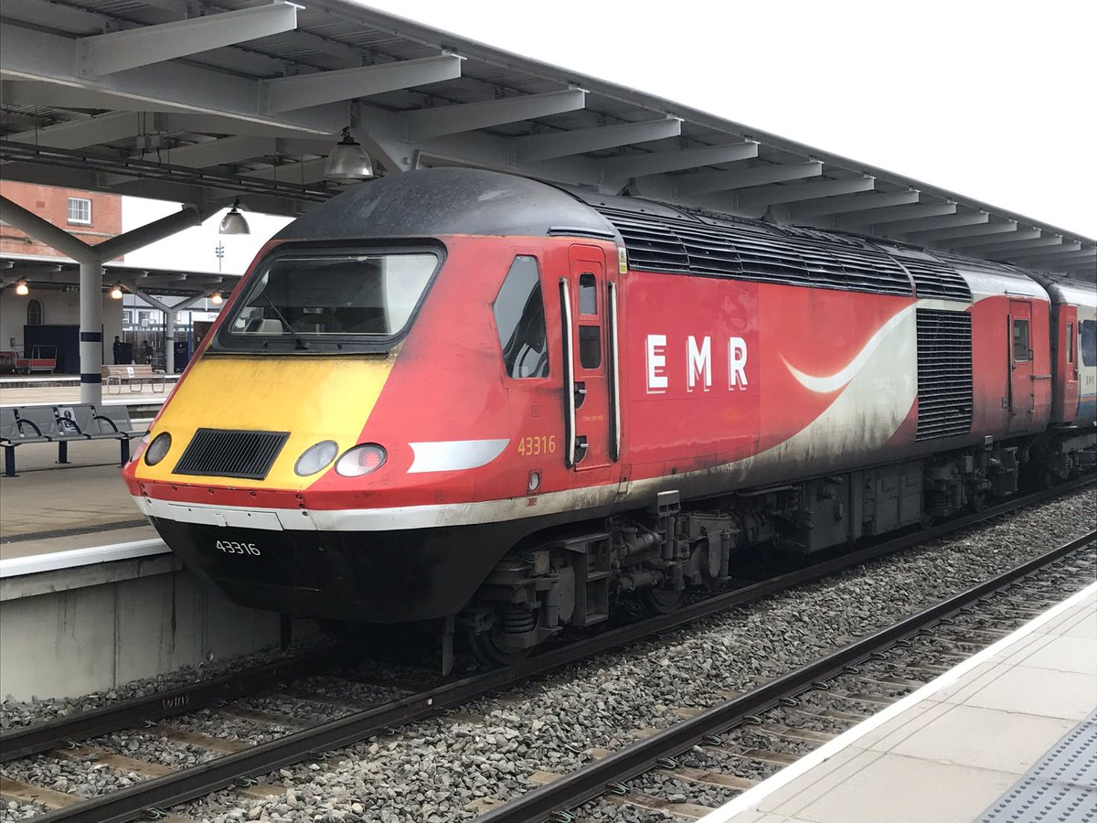 simontdeane's tweet image. Managed to find an @EastMidRailway HST at Derby! Time to get coffee and decide where to go next with the ranger. Any suggestions?