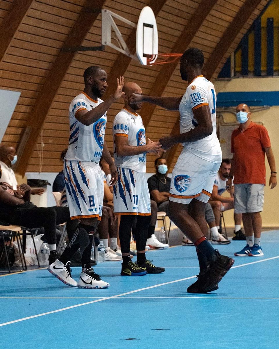 [MATCH ANNULÉ] La série noire continue mais on s'accroche ensemble ! ✊

Notre #NM2 ne jouera pas la quatrième journée de championnat faute de pouvoir organiser la rencontre ce samedi face au Gennevilliers Basket Club.
—
#ESMassyBasket