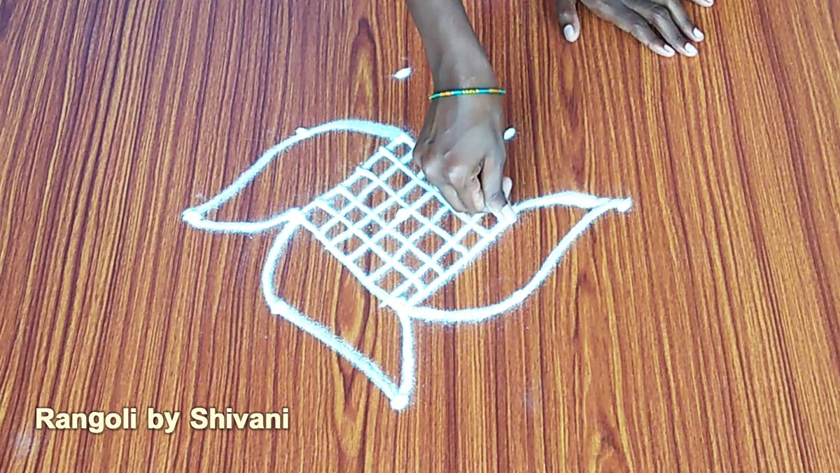 Daily Rangoli Designs With 5x1 dots | Easy & Simple Kolam Designs by Shivani | Rangoli | रंगोली
youtu.be/3QFgr-VU72I 
#chukkalamuggulu  #telugumuggulu #EasyandSimpleRangoli #RangoliDesignsbyShivani
#rangoli #kolam #rangoliforbeginners
#muggulu #mugguludesigns