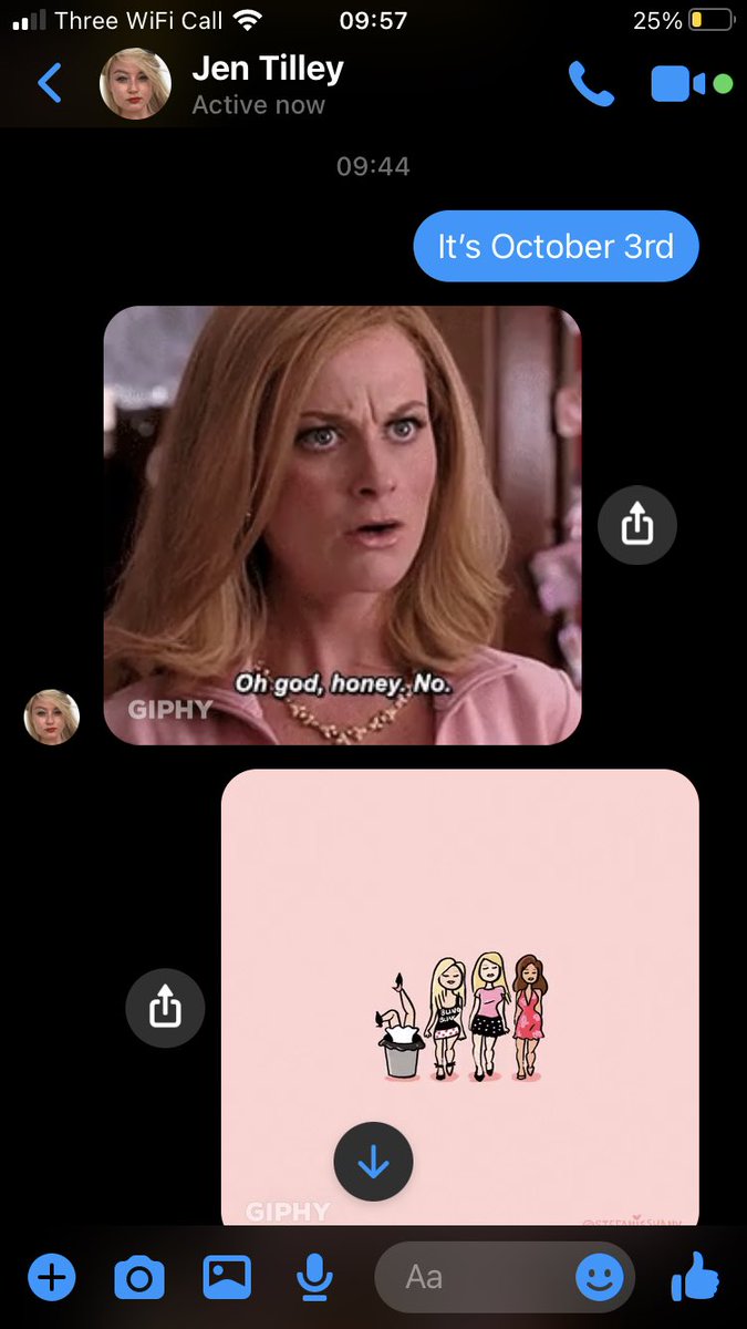 BeckyGreatorexx's tweet photo. Me and my @jengt__ celebrating #MeanGirlsDay #thatissofetch #thelimitdoesnotexist https://t.co/nd9zIPPvQF
