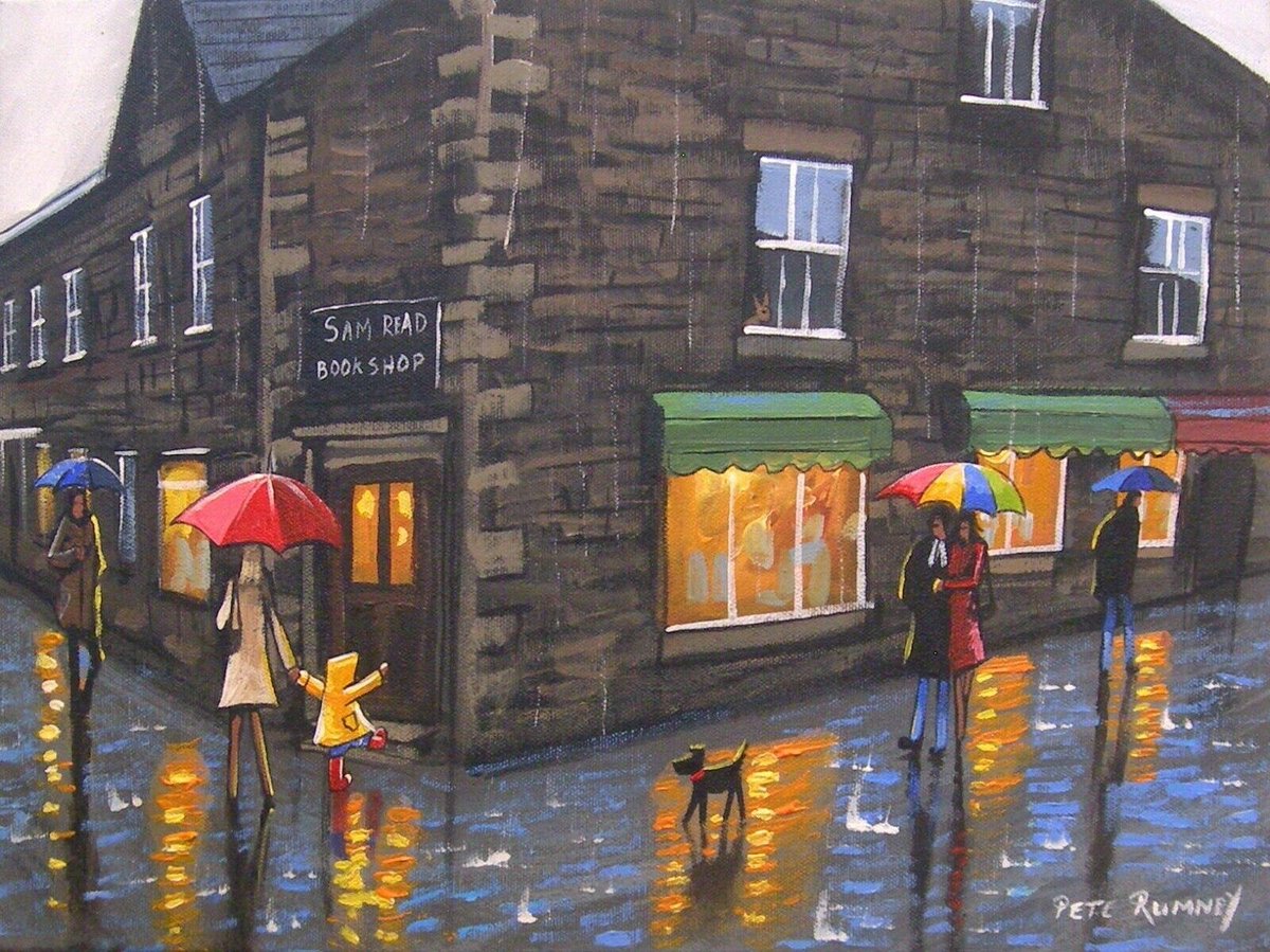 Pete_Rumney's tweet image. This is Sam Read Book Shop in Grasmere, how I remember it. My kids loved always looking for new books! Well worth a visit if you're ever passing through this pretty village.

#grasmere #bookshop #samread