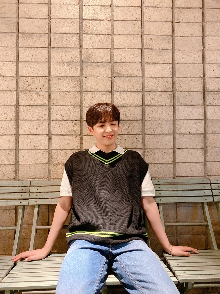 DIA_CRUNCH's tweet photo. [#Dylan]
얼른 보고싶어요오~~🐰🐰💛

#디아나 #디크런치 #딜란 https://t.co/issgPvWukQ