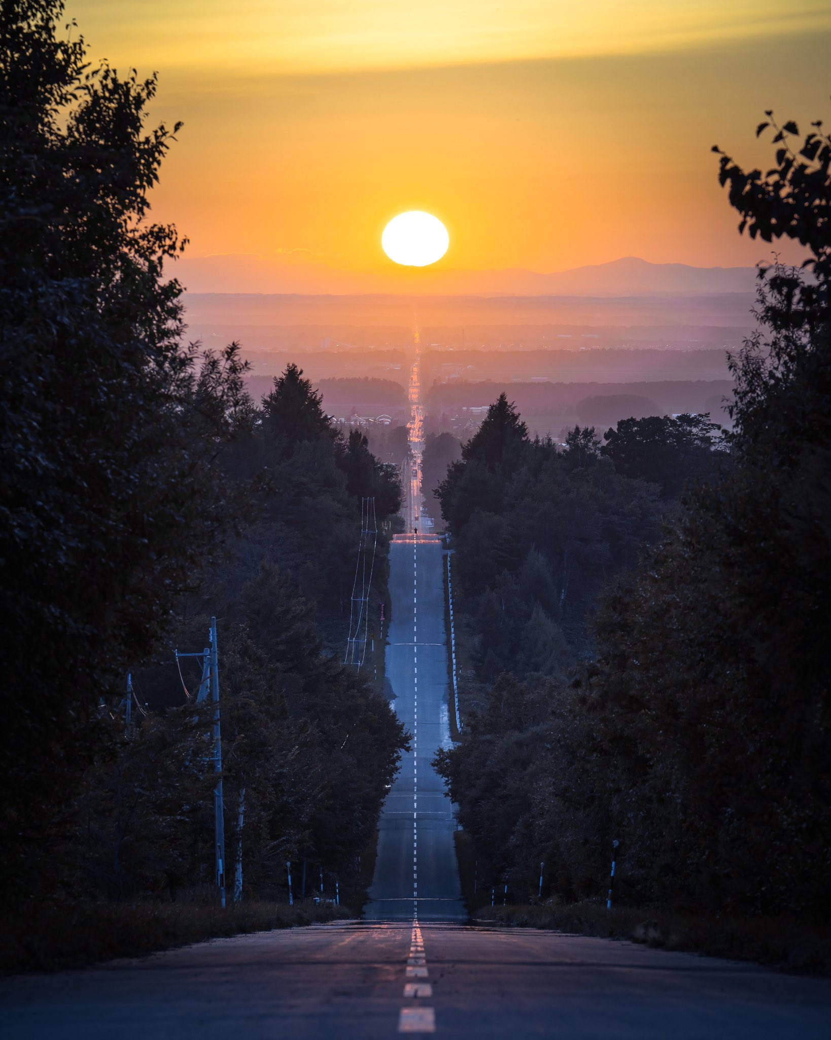 Hisa 北海道斜里町の絶景 天に続く道が天に続いた日 T Co Dmqnrcgqtb Twitter