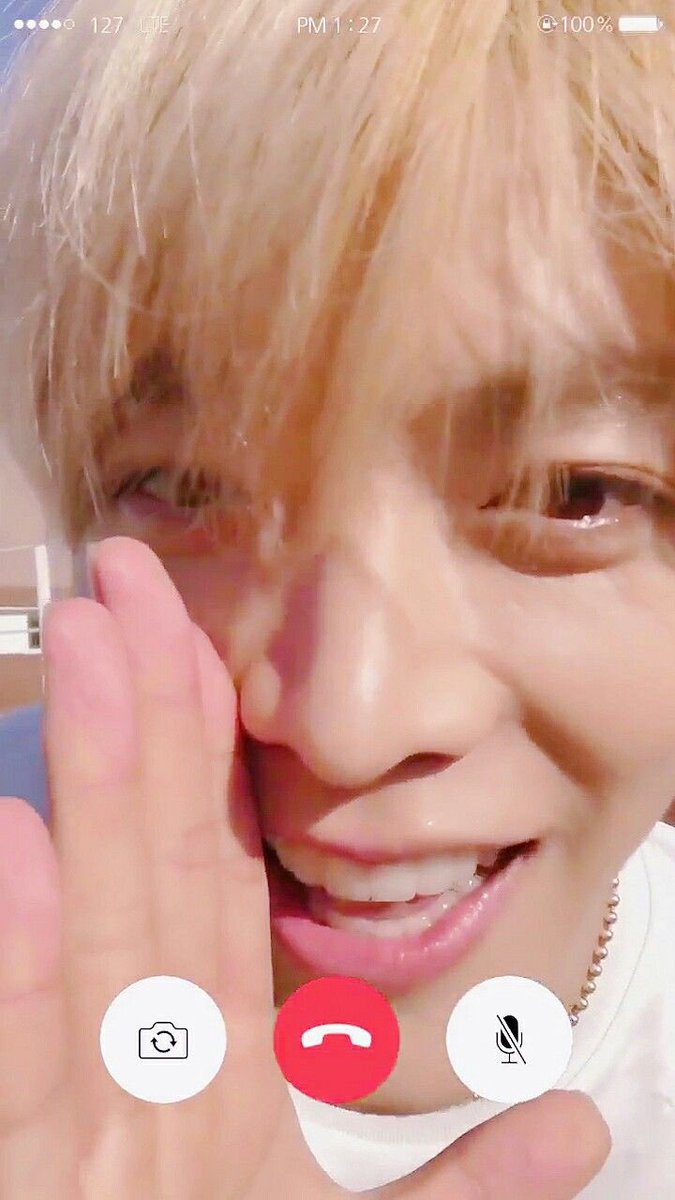 y/n is that type of girlfriend who will carry camera everywhere and secretly likes to take pics of her boyfriend yuta and save it for memories— a long thread   #NCT   #NCT127   #YUTA