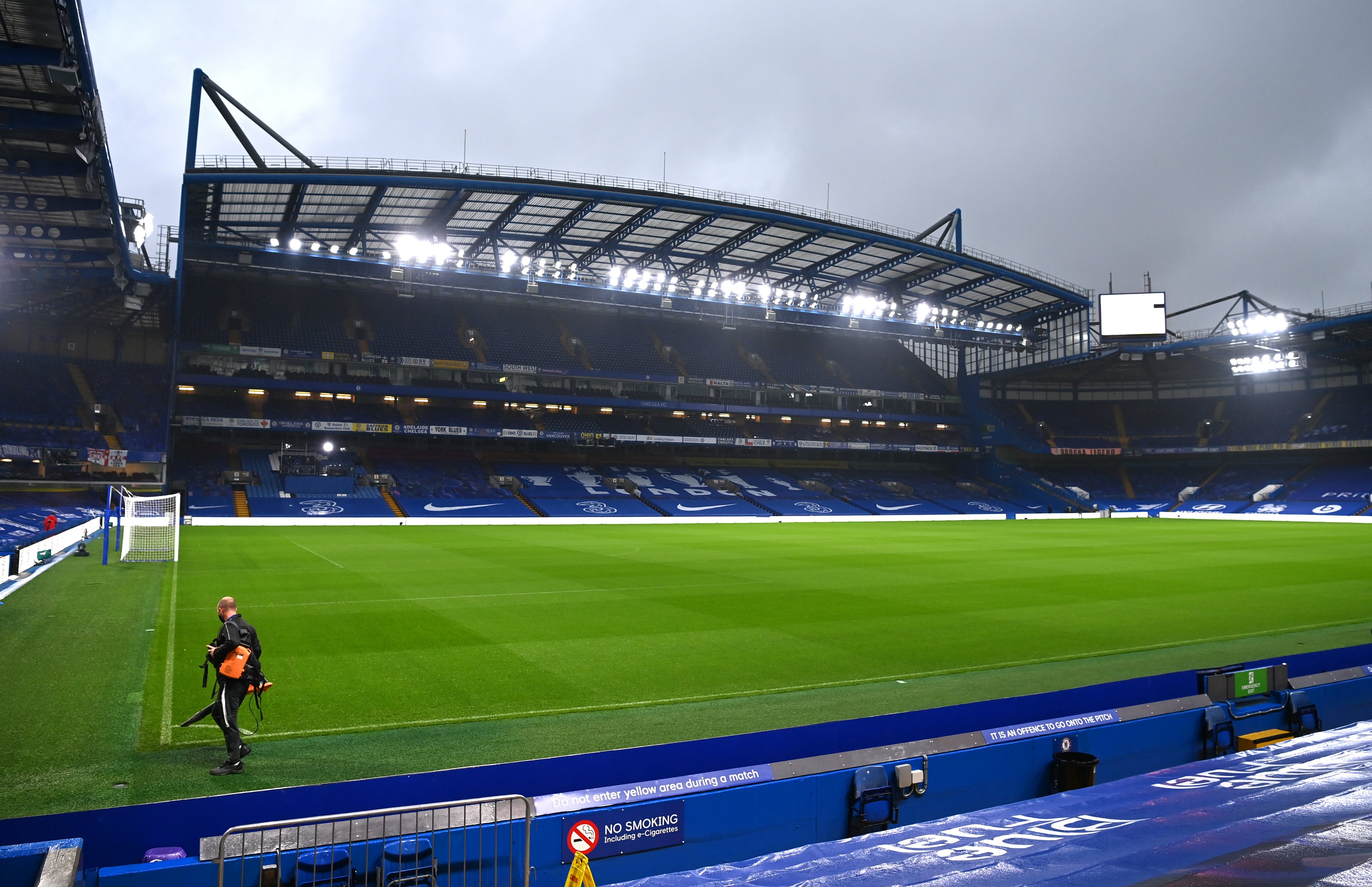 Chelsea FC on X: Good morning from a very wet Stamford Bridge! 💦 The Blues  will be arriving shortly. 👊 #CHECRY  / X